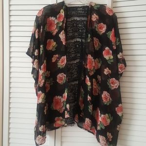 **On hold**Floral kimono
